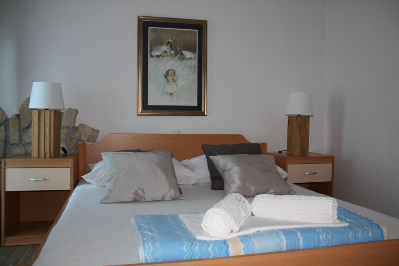 Apartmán Vila Filipasic Vir Exteriér fotografie