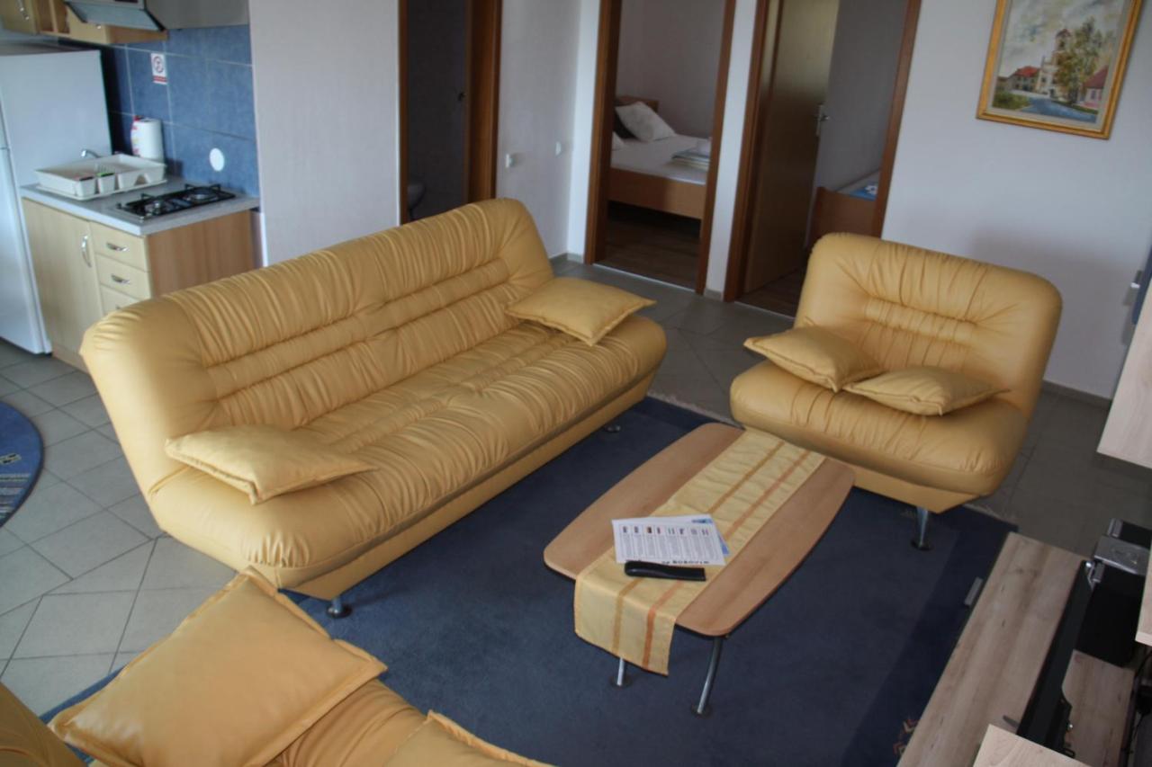 Apartmán Vila Filipasic Vir Exteriér fotografie
