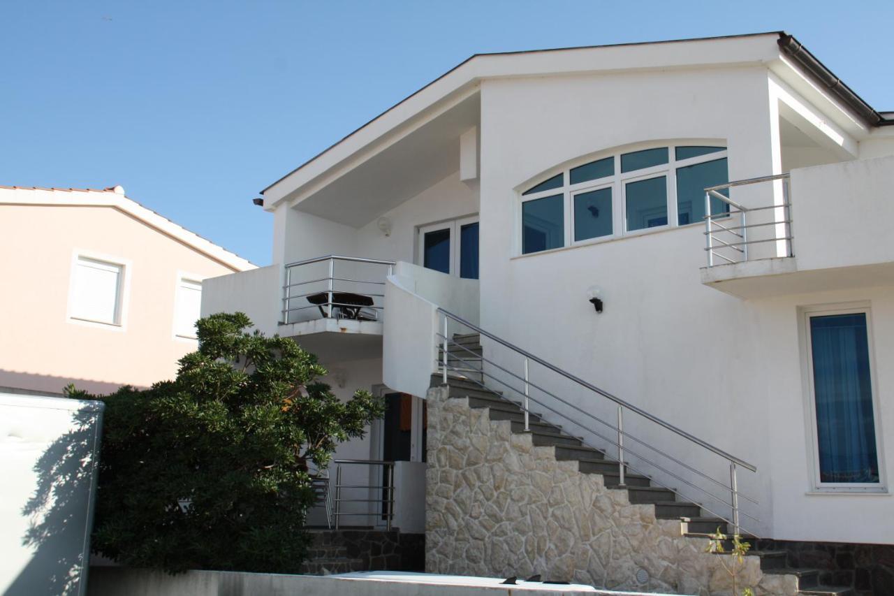Apartmán Vila Filipasic Vir Exteriér fotografie