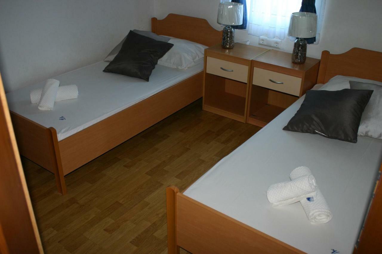 Apartmán Vila Filipasic Vir Exteriér fotografie